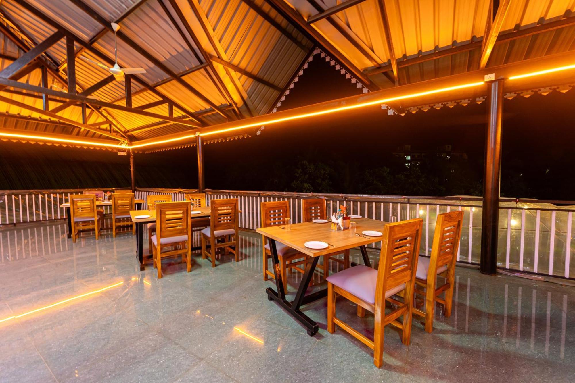 Treebo Green Village Resort - Goa Maneri  Bagian luar foto