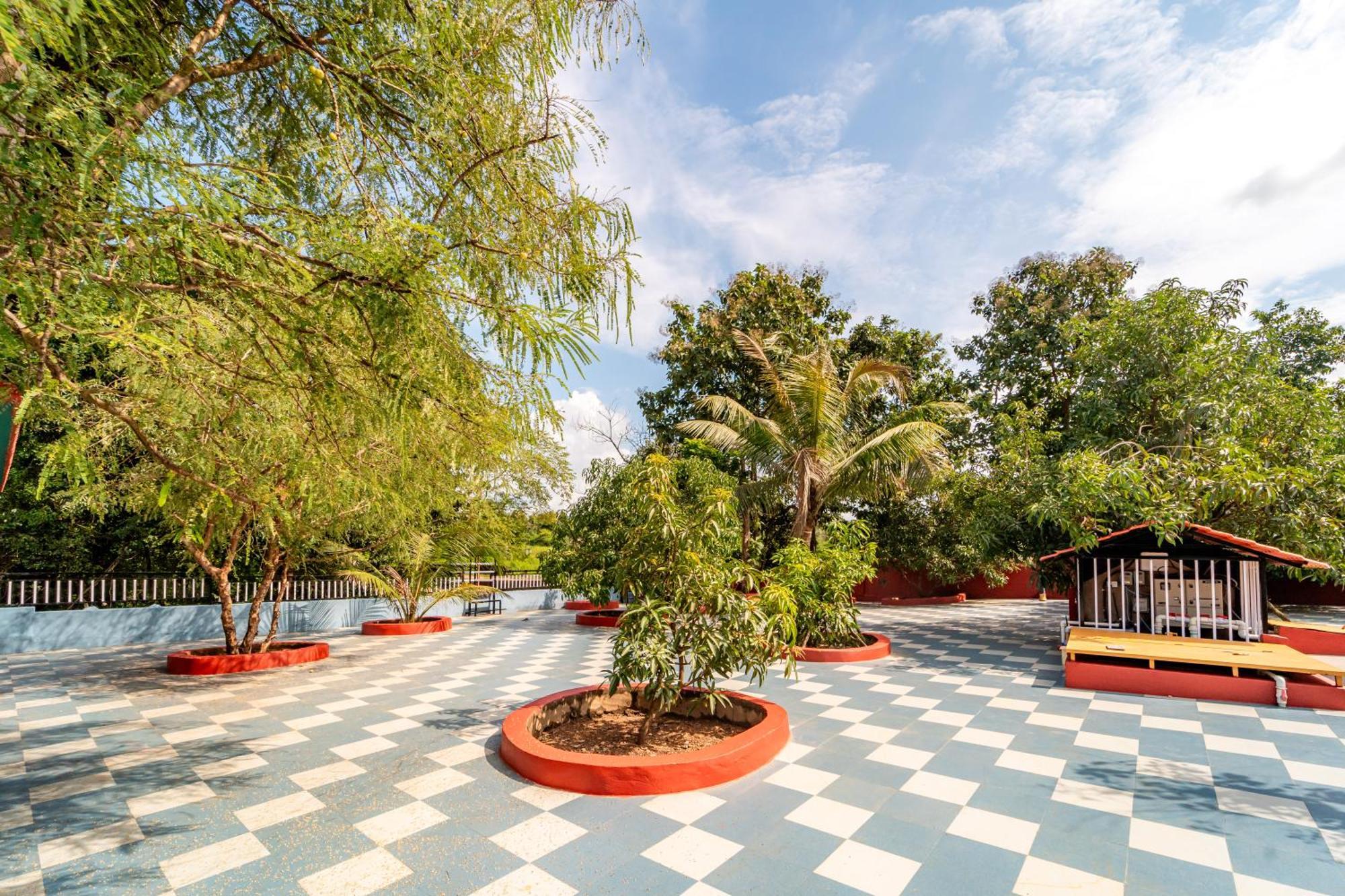 Treebo Green Village Resort - Goa Maneri  Bagian luar foto