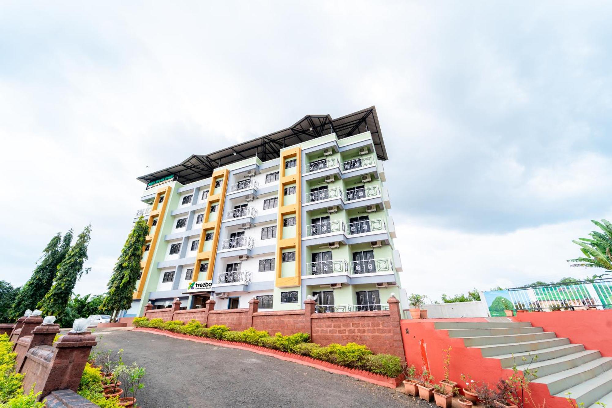 Treebo Green Village Resort - Goa Maneri  Bagian luar foto